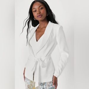 NWOT Lulus White Belted Blazer
